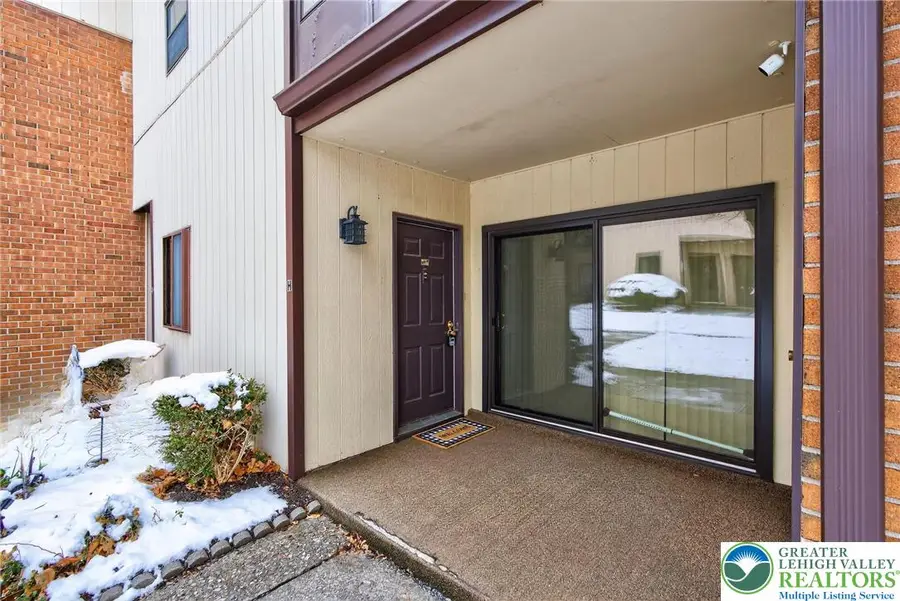 991 Village Round #H, Wescosville, PA 18106 - Image #2