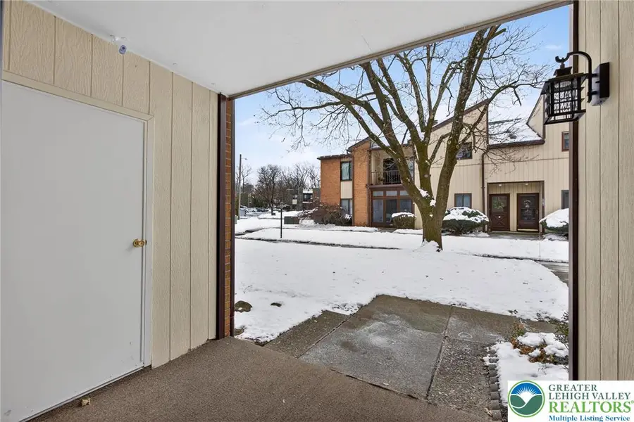 991 Village Round #H, Wescosville, PA 18106 - Image #3