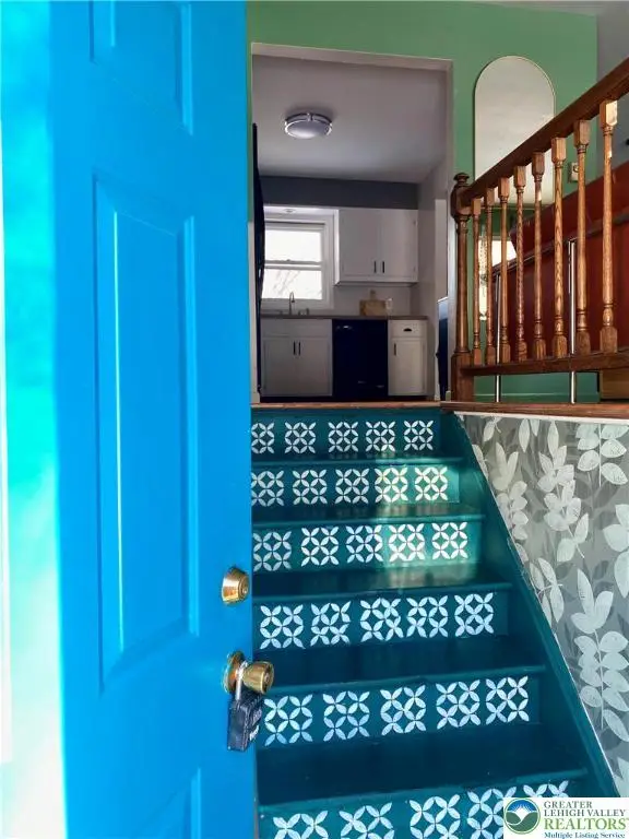 1117 Shagbark Lane, Stroudsburg, PA 18360 - Image #3