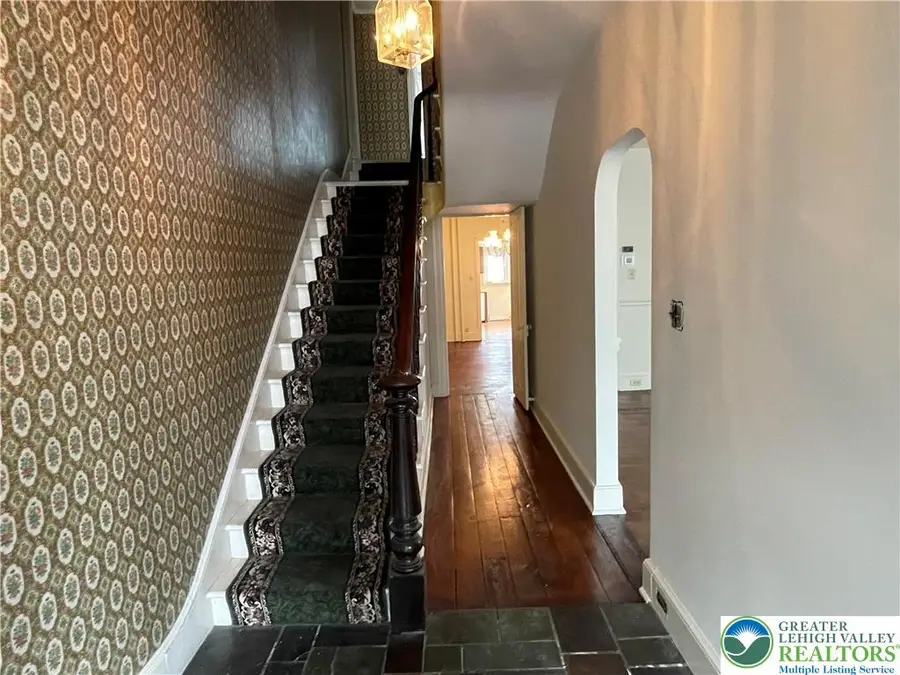 744 Center Street, Bethlehem, PA 18018 - Image #2