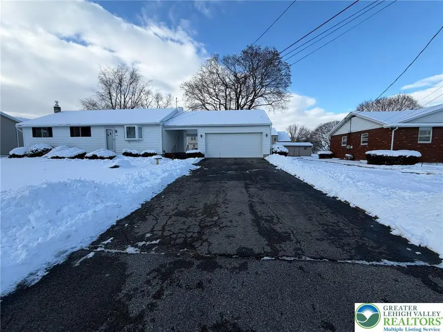 3305 Glen Avenue, Palmer Township, PA 18045 - Image #2