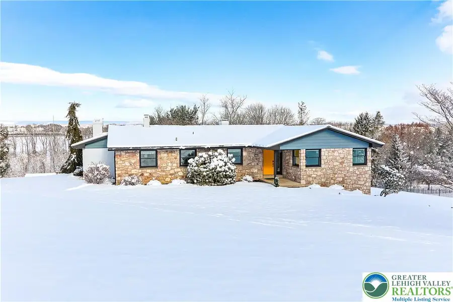 3429 Mountainview Circle, Bethlehem, PA 18017 - Image #3