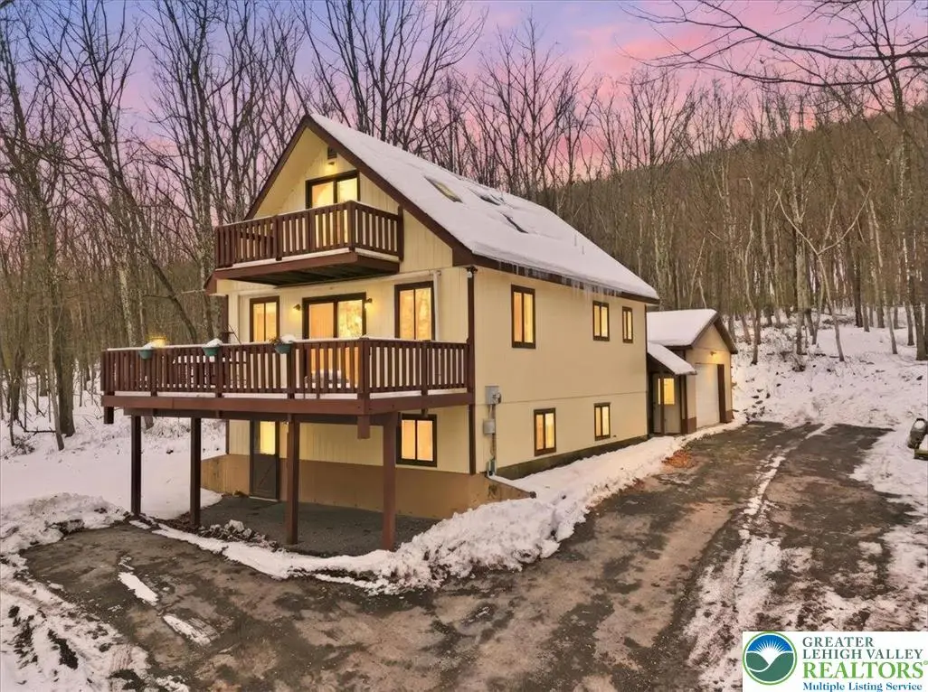 704 Rainbow Terrace, Sun Valley, PA 18330 - Image #1