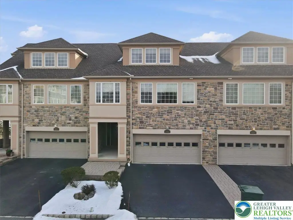 942 Greenhouse Drive #5B, Bethlehem, PA 18017 - Image #1