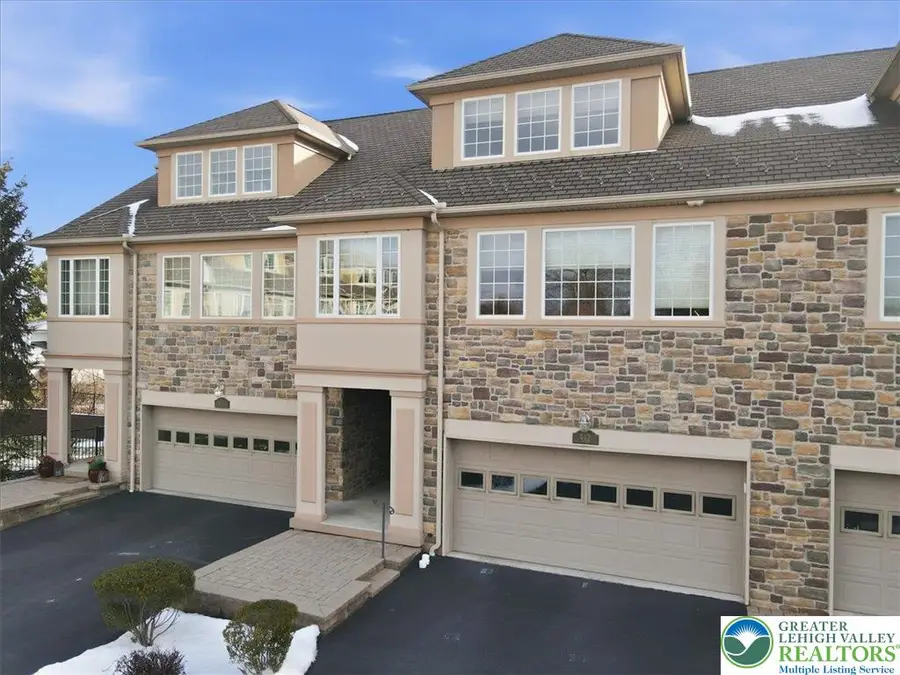 942 Greenhouse Drive #5B, Bethlehem, PA 18017 - Image #3