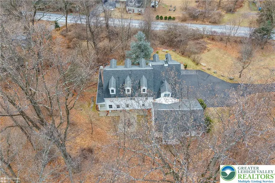 3475 Honeysuckle Road, Upper Saucon, PA 18015 - Image #2