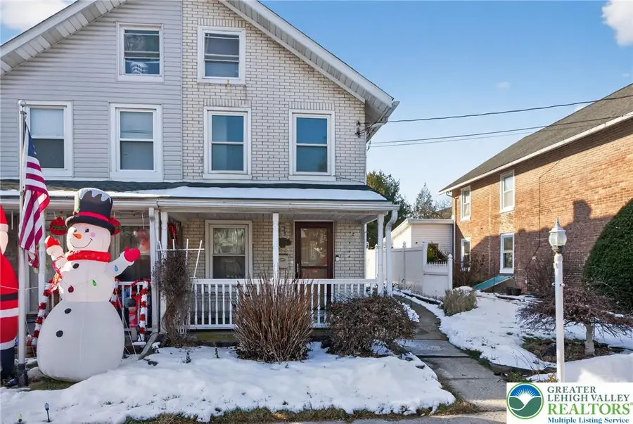 3015 N 3rd Street, Hokendauqua, PA 18052 - Image #2