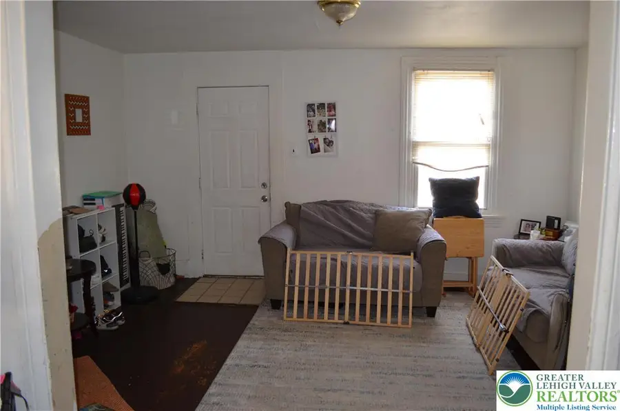 320 S 11th Street, Easton, PA 18042 - #3