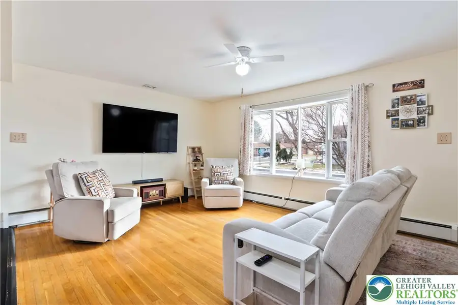 1322 Valley Road, Bethlehem, PA 18018 - Image #2