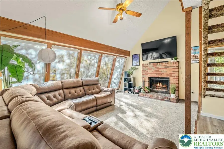 7646 Rainbow Drive, Coolbaugh Township, PA 18466 - #2