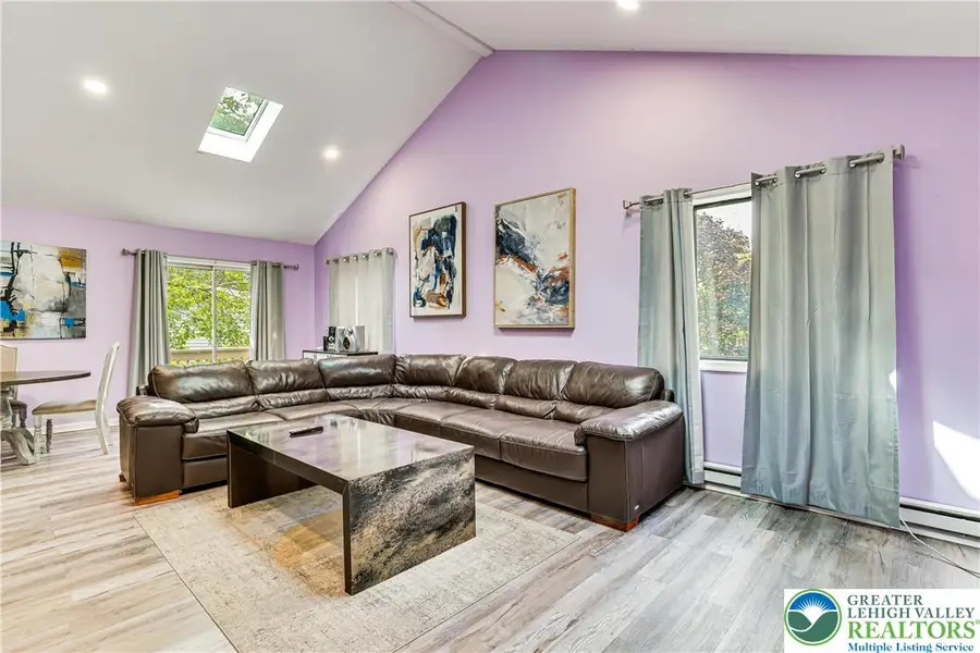 7901 Sleepy Hollow Drive, Coolbaugh Township, PA 18466 - Image #3