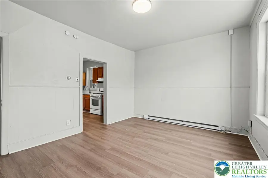 911 Wyandotte Street, Bethlehem, PA 18015 - Image #3