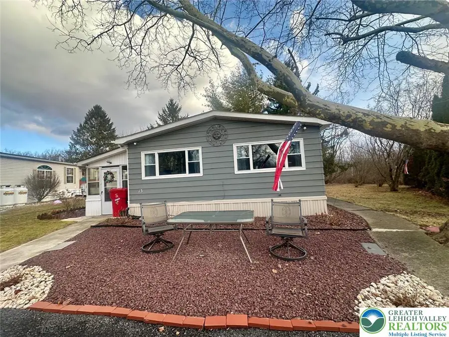 13 Longwood Circle, Moore Township, PA 18014 - #2