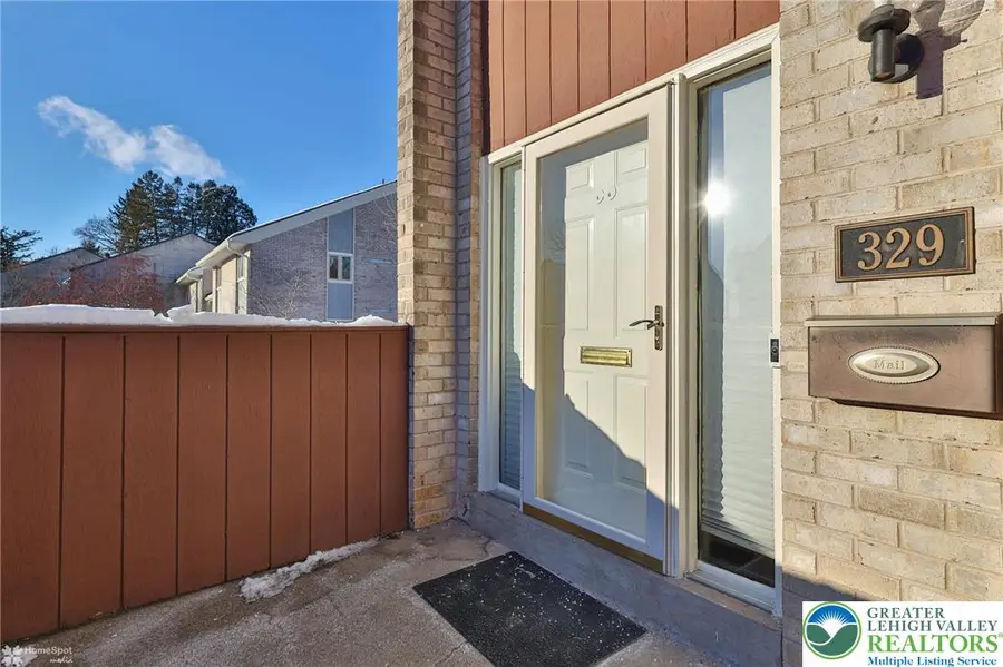 329 Carver Drive, Bethlehem, PA 18017 - Image #3