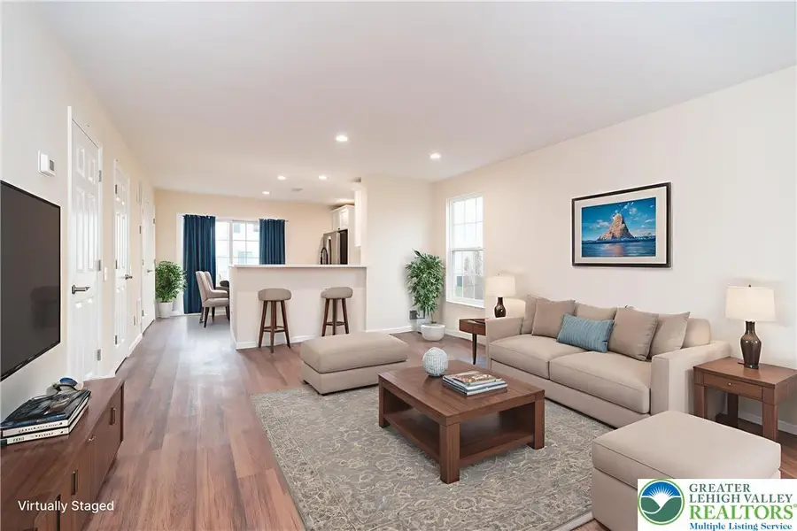 8428 Saylor Court, Breinigsville, PA 18031 - Image #2