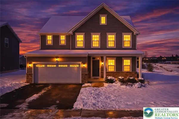 6405 Robin Road, Lower Macungie Twp, PA 18062