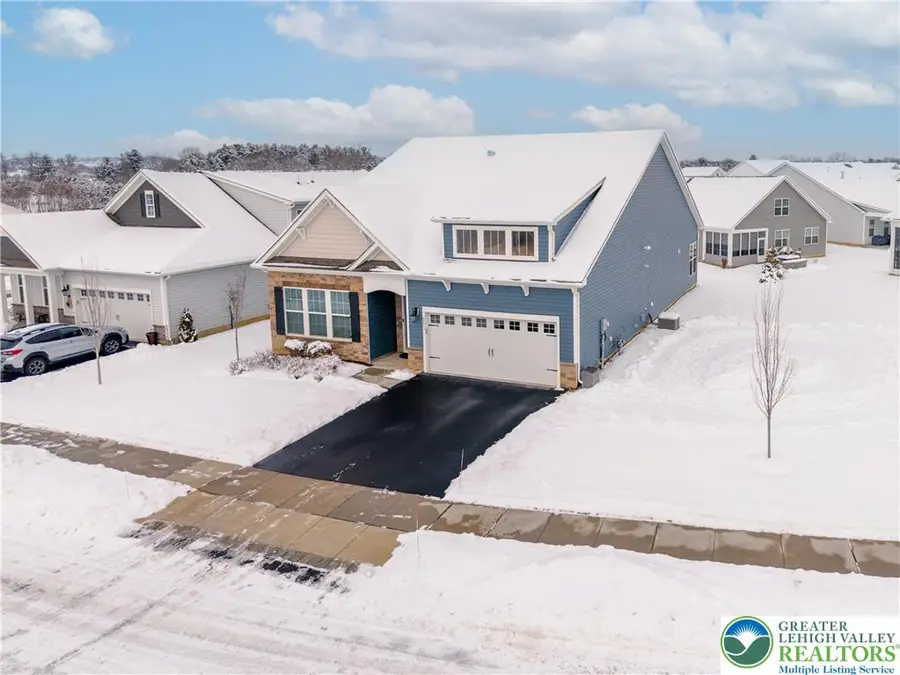 8071 Schaefer Crest, Trexlertown, PA 18031 - Image #2