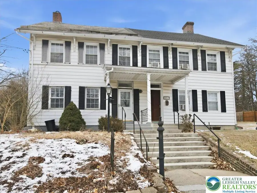 3209 N Front Street, Hokendauqua, PA 18052 - #2