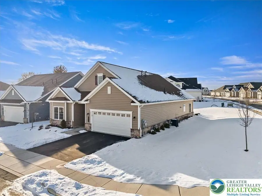 3803 Loyal Lane, Easton, PA 18045 - Image #3