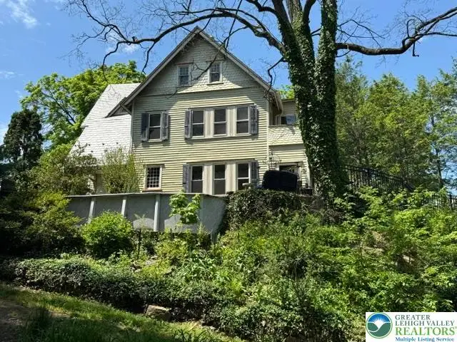 507 E Station Avenue, Coopersburg, PA 18036 - #2