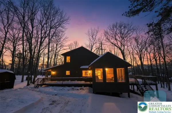 103 Ashley Court, Bushkill, PA 18324