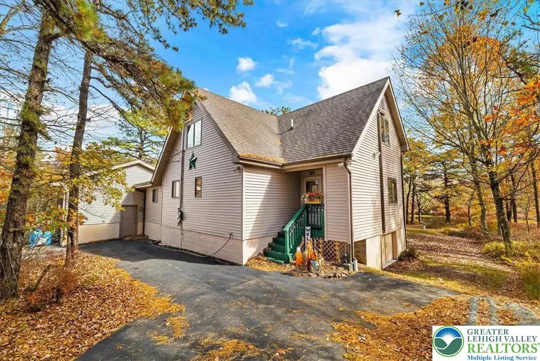 2208 Mohegan Court, Long Pond, PA 18334 - #1