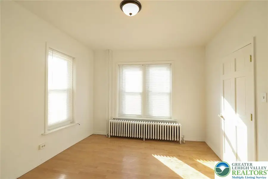 233 N Poplar Street, Allentown, PA 18102 - Image #3