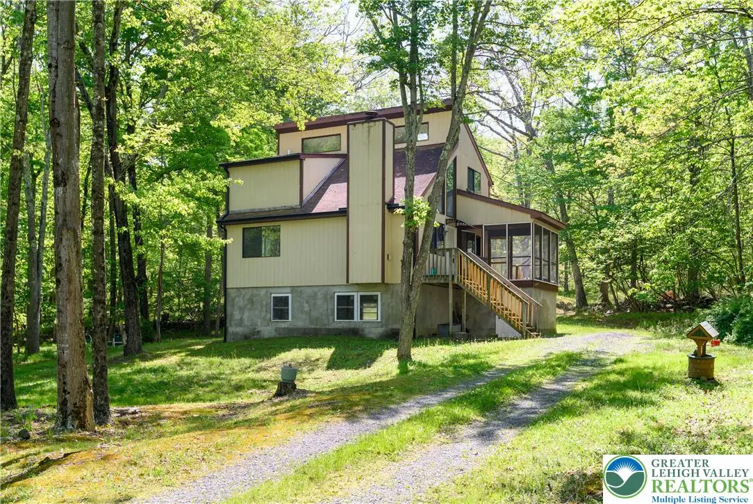 218 Blue Jay Court, Bushkill, PA 18324 - #1