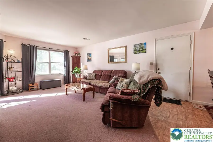 4754 Cheryl Drive, Freemansburg, PA 18017 - #3