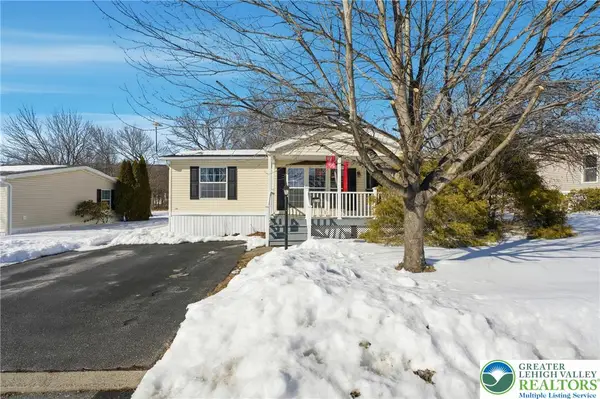 4234 Independence Lane, Lehigh Twp, PA 18088