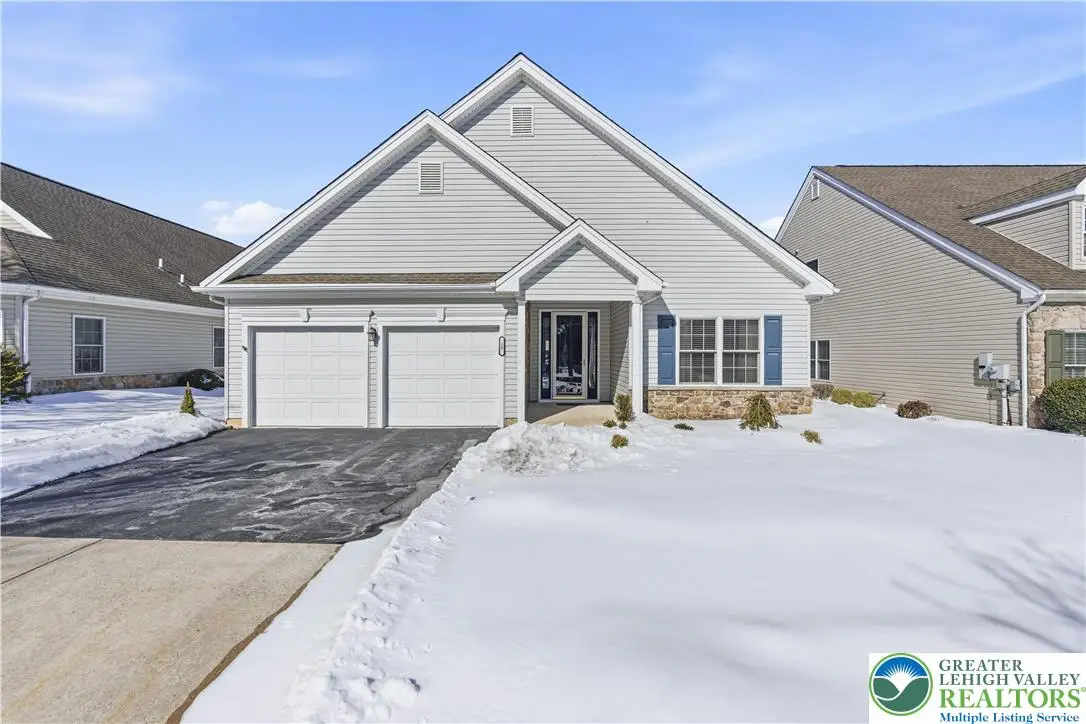 18 Devonshire Drive, Easton, PA 18045 - #1