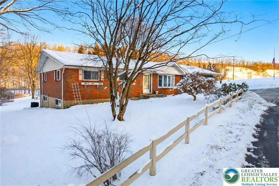 5547 Roosevelt Street, Whitehall, PA 18052 - #3