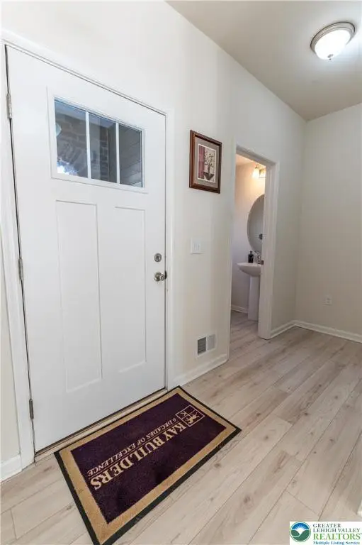 164 Maureen Lane, Allentown, PA 18104 - #2