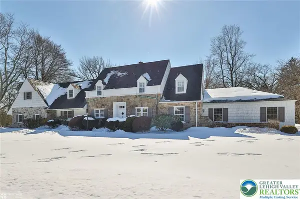 7 Moreland Avenue, Freemansburg, PA 18017