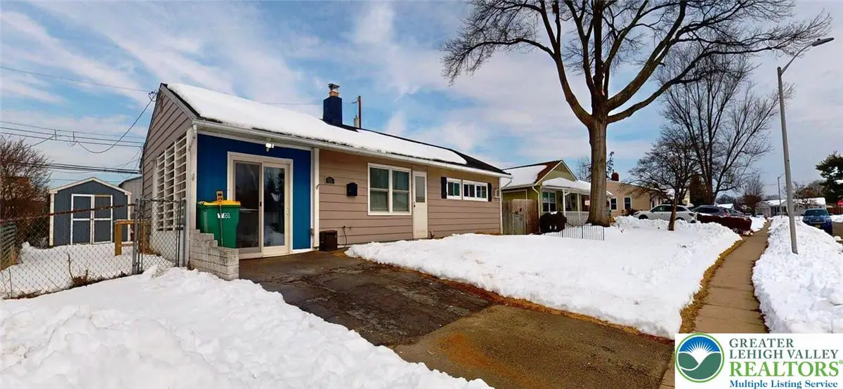 11 Easter Lane, Levittown, PA 19054 - #1