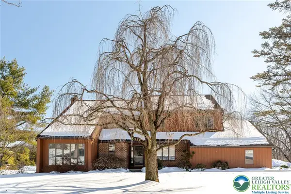 1712 Lotus Drive, Upper Macungie Twp, PA 18069