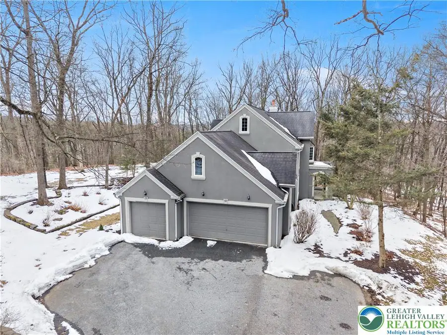 6688 Haasadahl Road, Upper Macungie, PA 18106 - #2