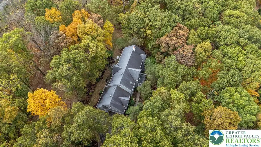 6688 Haasadahl Road, Upper Macungie, PA 18106 - #3