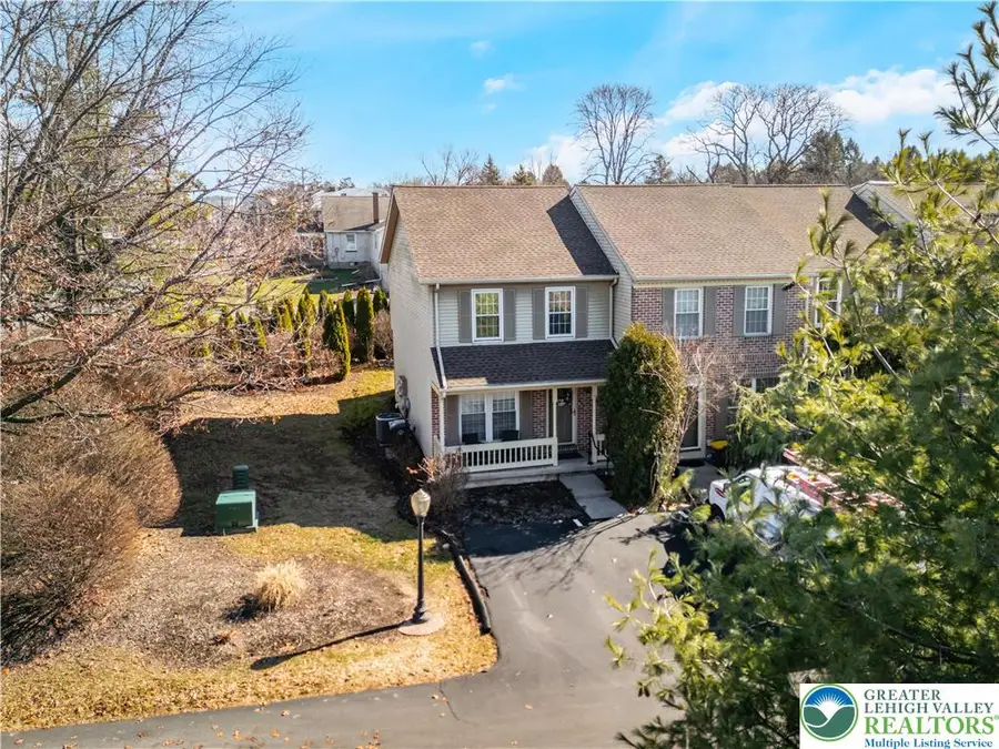 579 Ponds Edge Lane, Upper Macungie, PA 18104 - #3