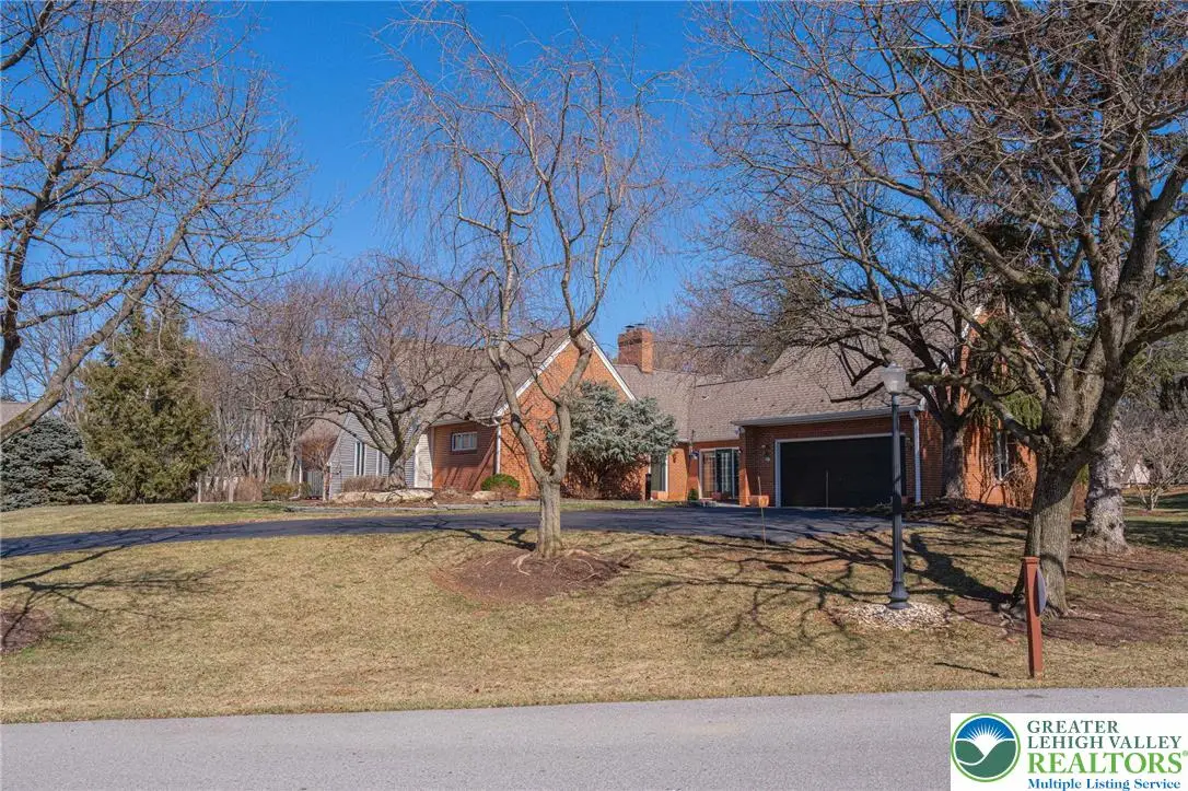 2475 Houghton Lean, Lower Macungie, PA 18062 - #1