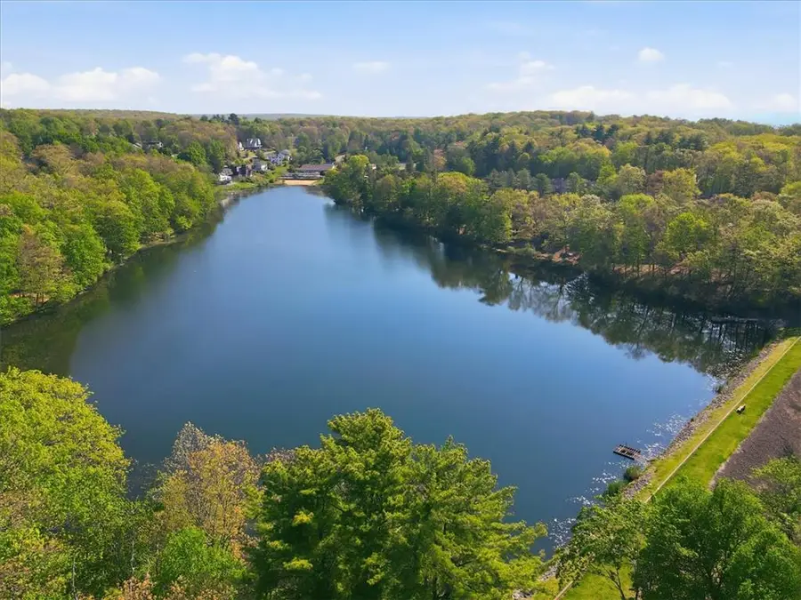 3322 Windermere Drive, Saw Creek, PA 18324 - #3