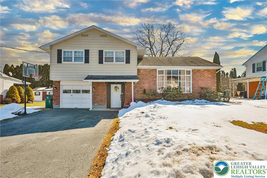 152 Jonathan Drive, Palmer Township, PA 18045 - #2