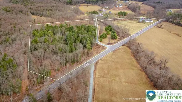 30 Lime Kiln Drive, West Penn Twp, PA 18211