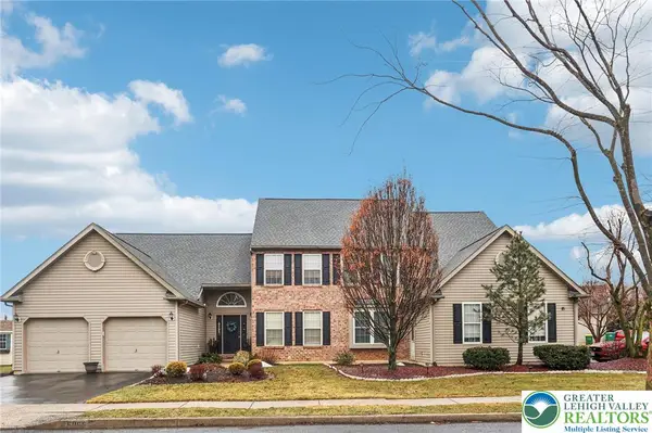 6066 Timberknoll Drive, Lower Macungie Twp, PA 18062