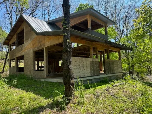 696 Dunkels Church, Greenwich Twp, PA 19530