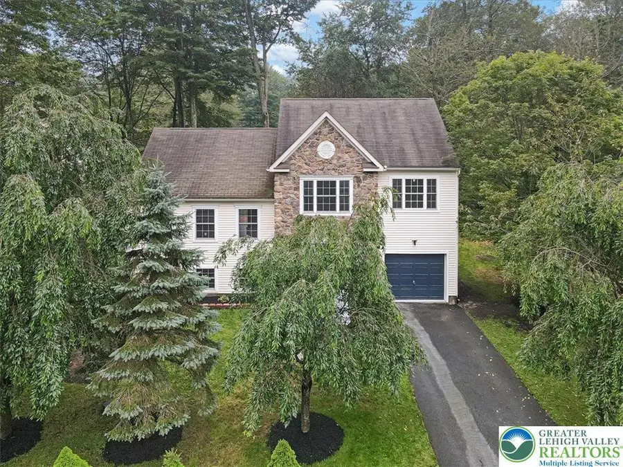 2704 Starlight Terrace, Coolbaugh, PA 18466 - #2