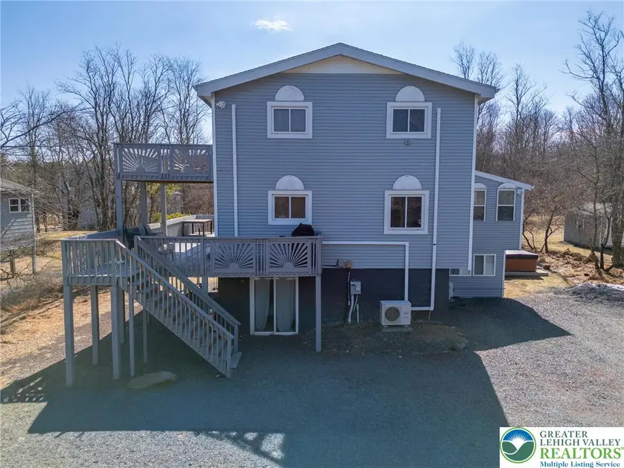 24 Hopkins Circle, Towamensing Trails, PA 18210 - #2