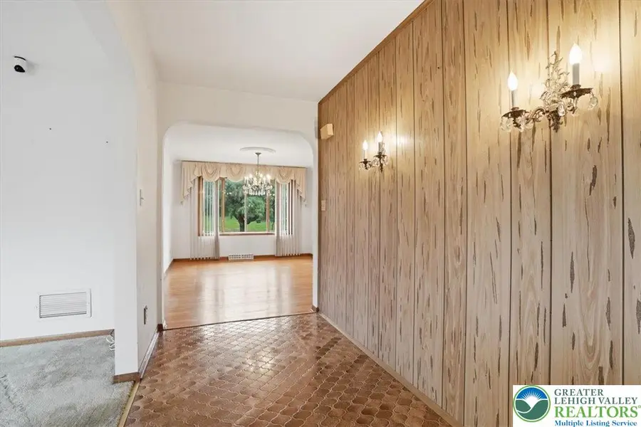 5271 Camp Meeting Road, Upper Saucon, PA 18034 - #3