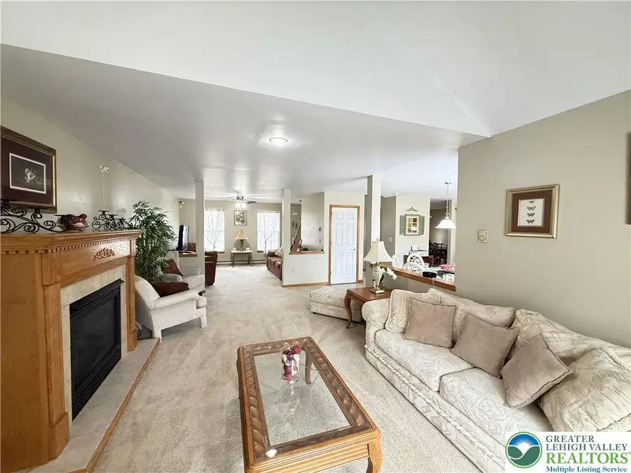 2005 Palisades Drive, Sierra View, PA 18610 - #3