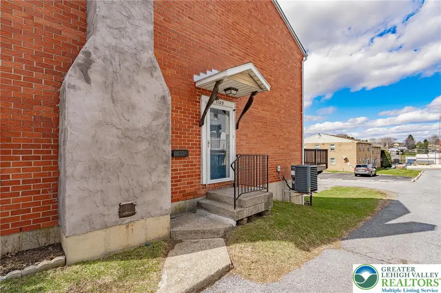 1109 W Washington, Allentown, PA 18102 - #3